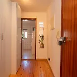 Charming & Peaceful Family Flat アパート *