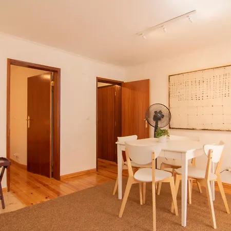 Charming & Peaceful Family Flat Apartment